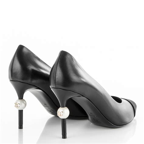 chanel pumps with pearl heel